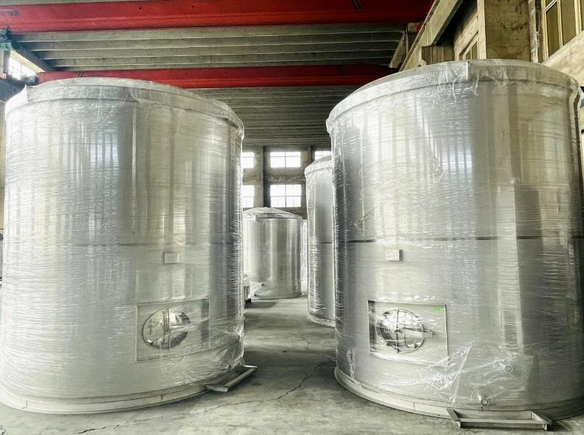 Commercial Fermentation Tanks